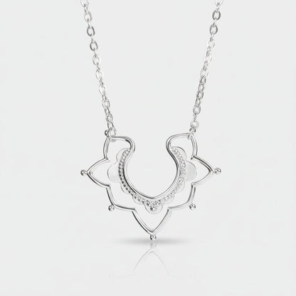 Simplistic Floral Necklace