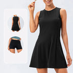 Aloura athleisure tennis kjole